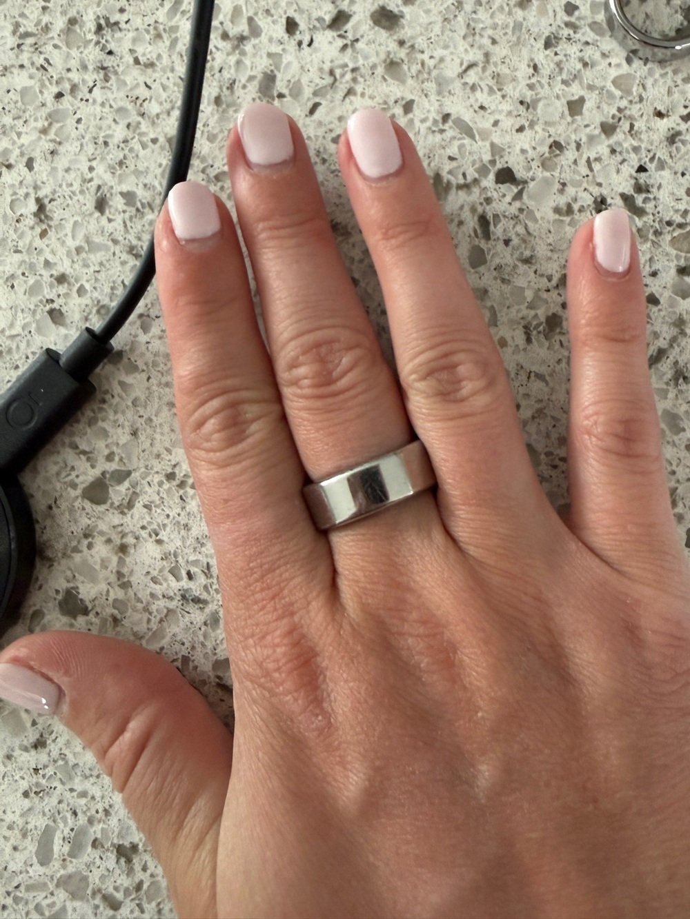 Oura 3rd Generation - Picture 3 of 4